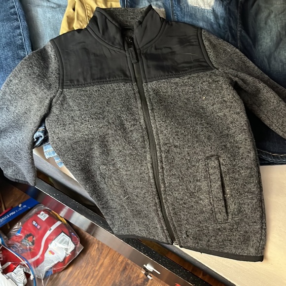 Boys size 5 bundle - Picture 2 of 3